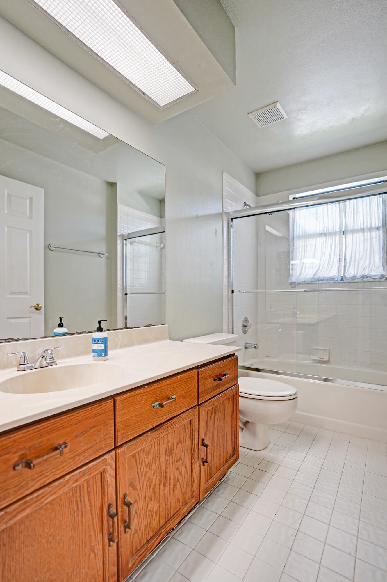 Harbour Lakes - Residential Lease