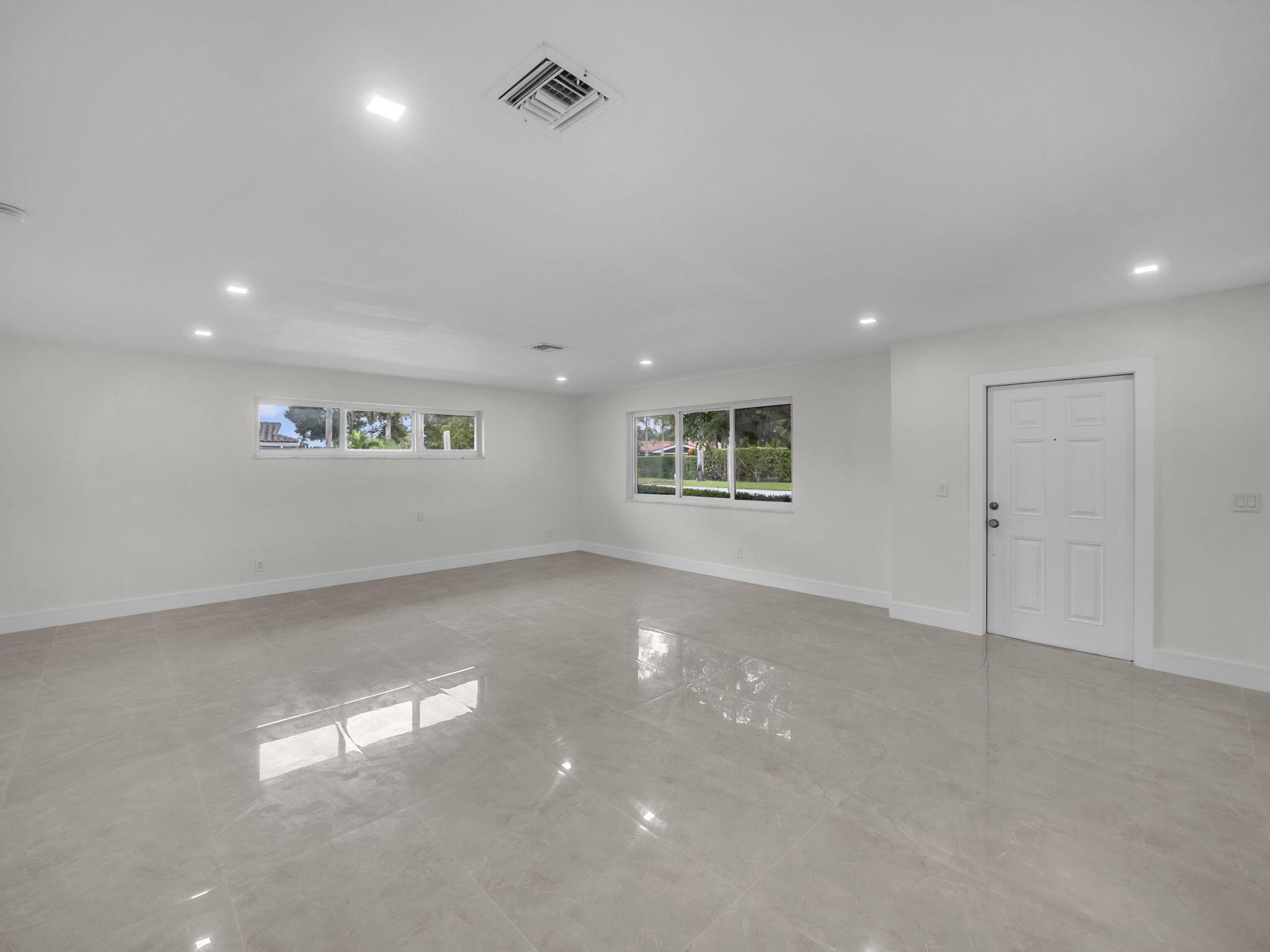 21020 Highland Lakes Boulevard