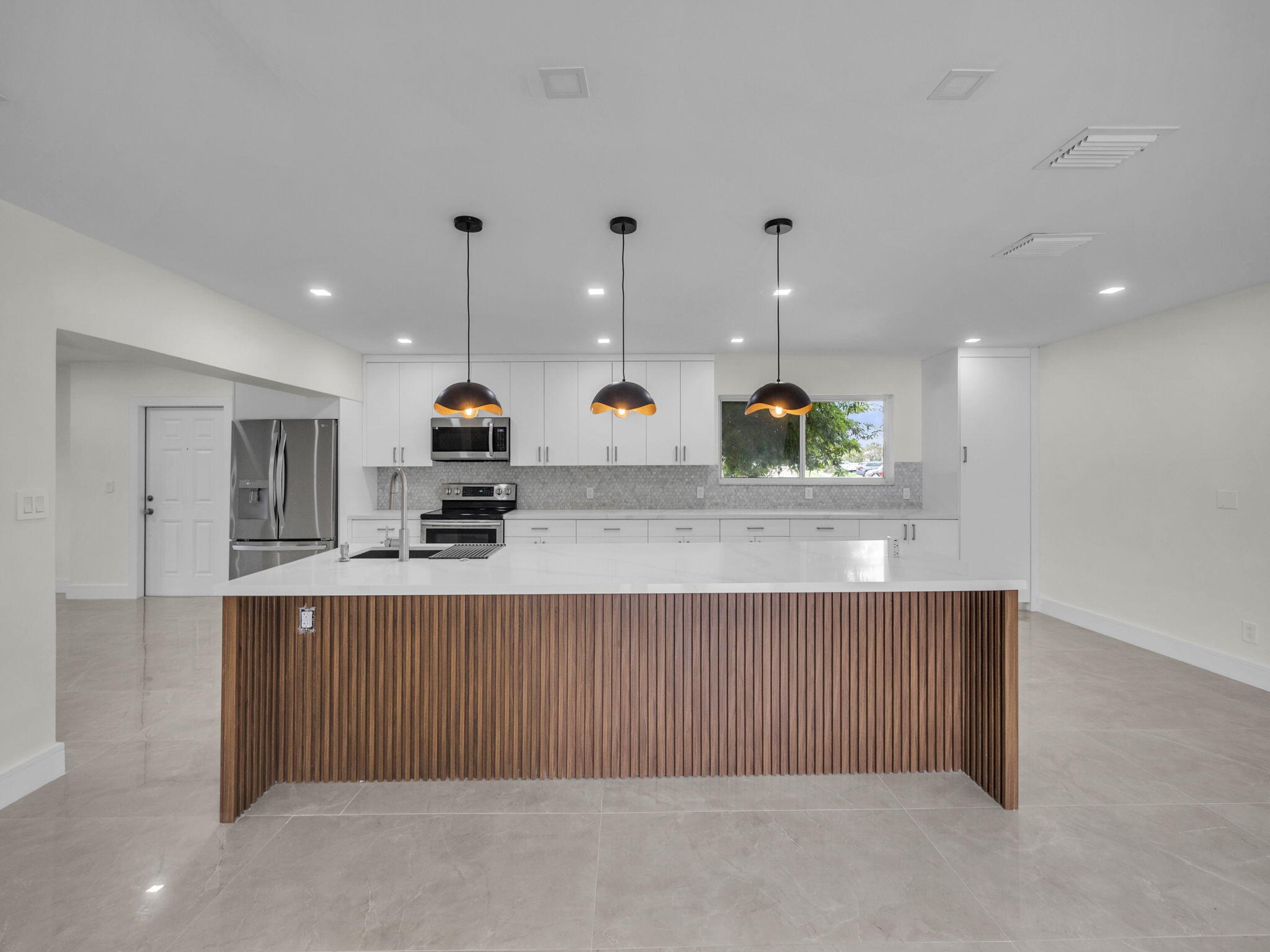 HIGHLAND LAKES SEC 3 - Residential