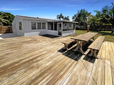 A home in Deerfield Beach