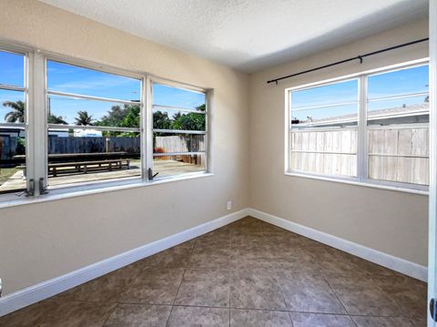 A home in Deerfield Beach