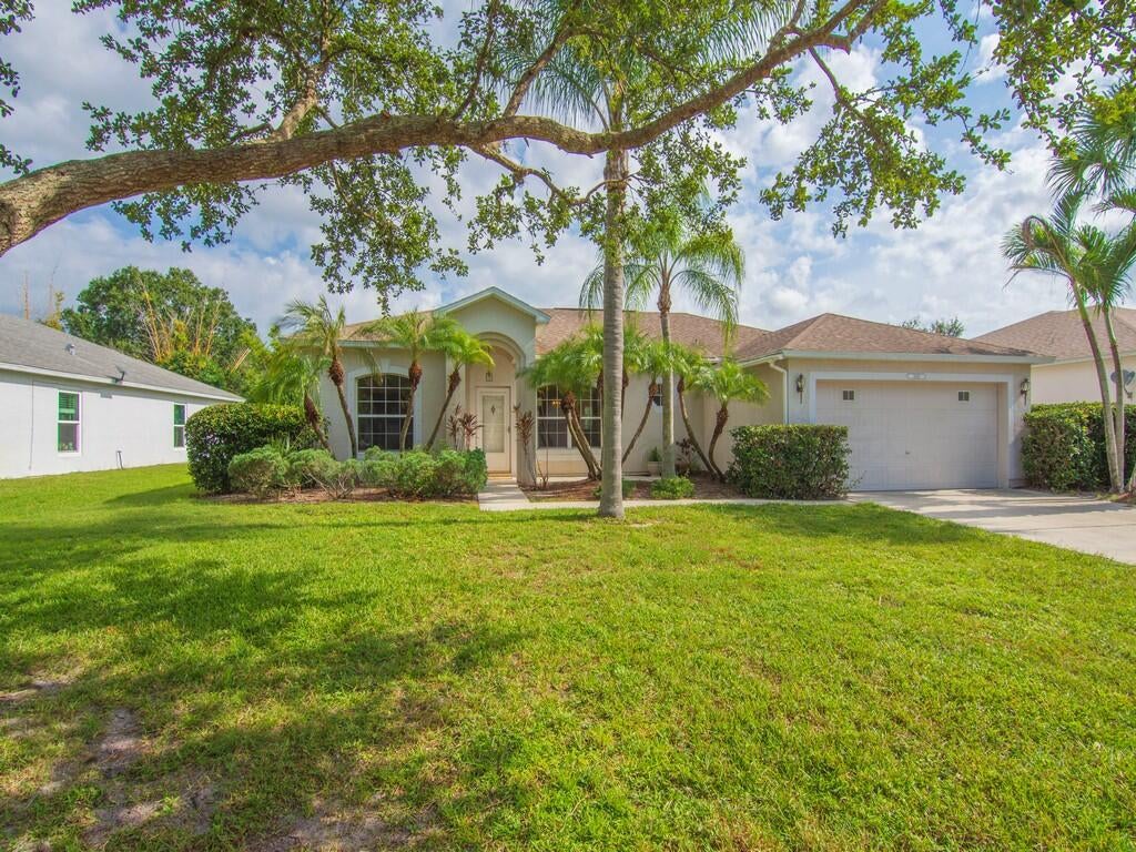 Photo of 3628 2nd Street SW, Vero Beach, FL 32968 (MLS # B26075318)