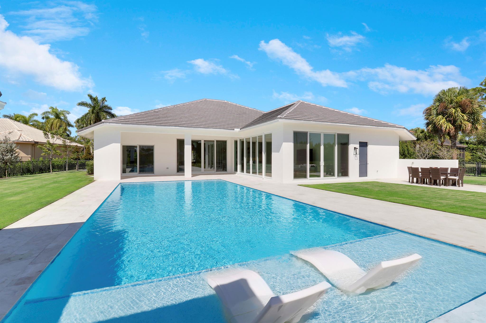 IBIS GOLF AND COUNTRY CLU - Residential