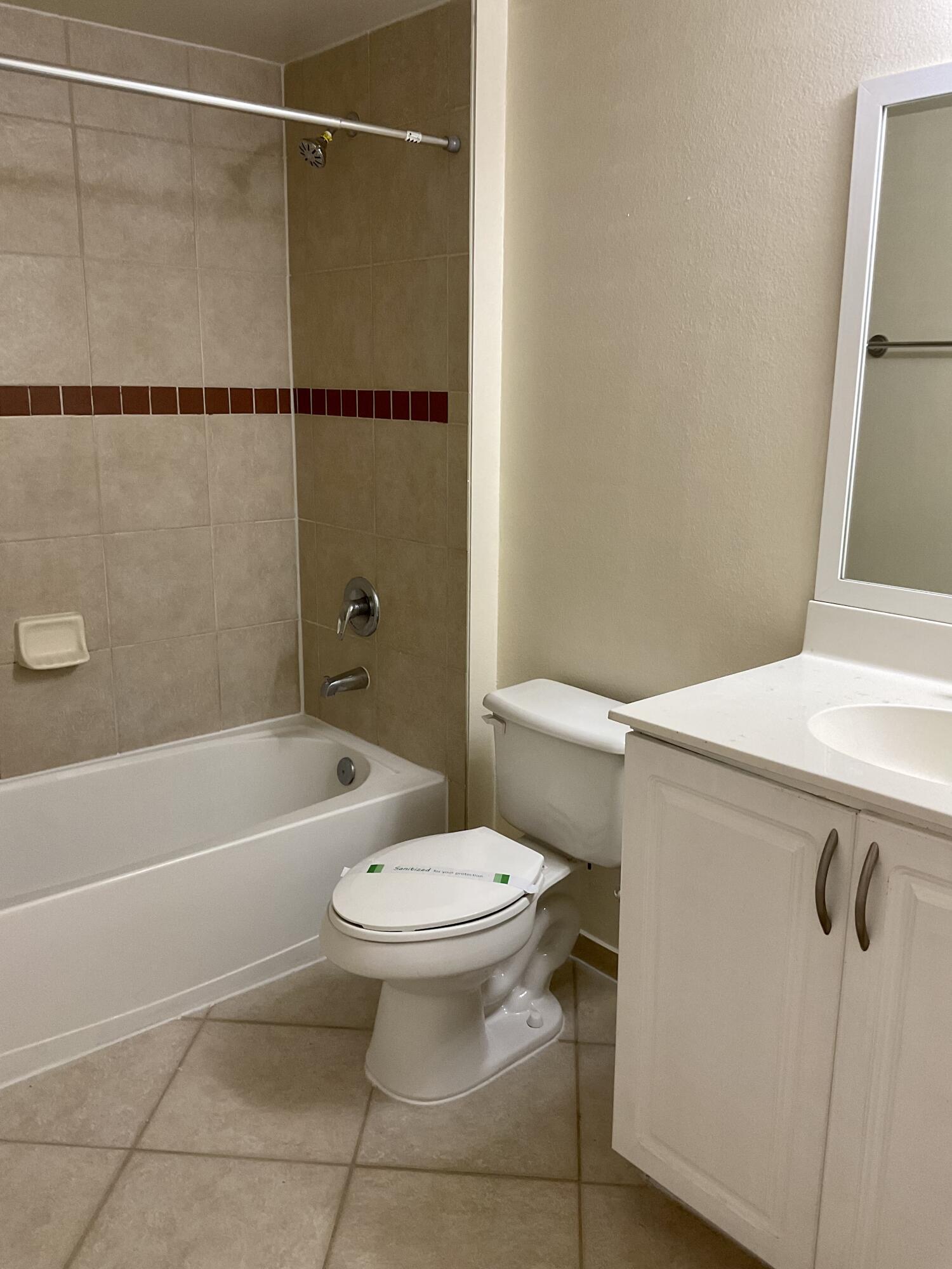 VILLAS AT EMERALD DUNES CONDO - Residential Lease