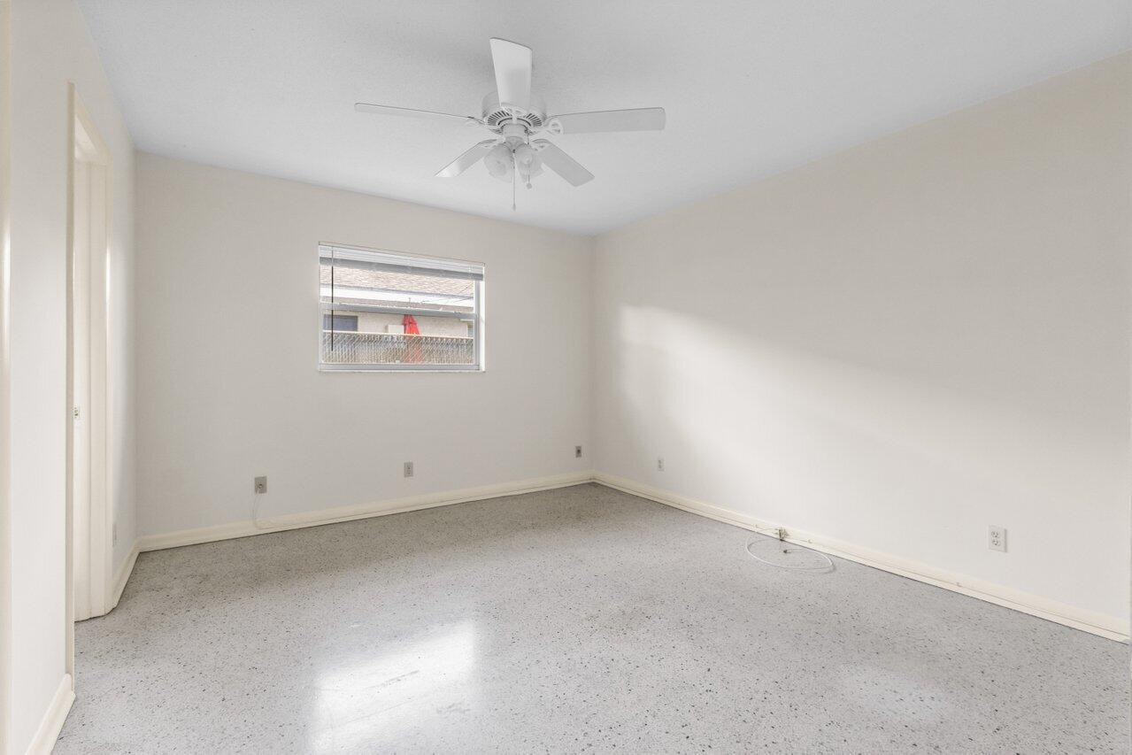 NORTH PALM BEACH VILLAGE - Residential Lease