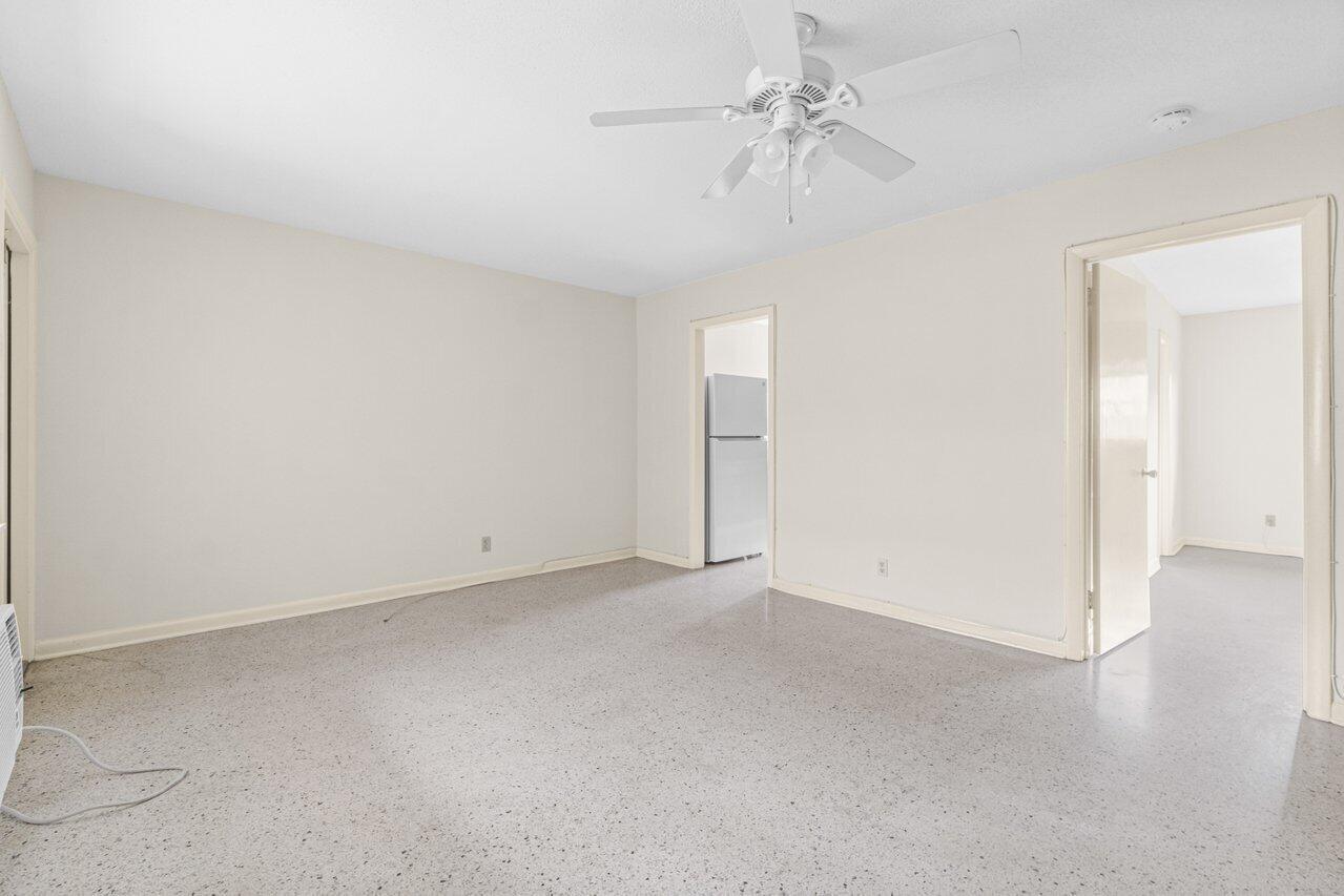 NORTH PALM BEACH VILLAGE - Residential Lease