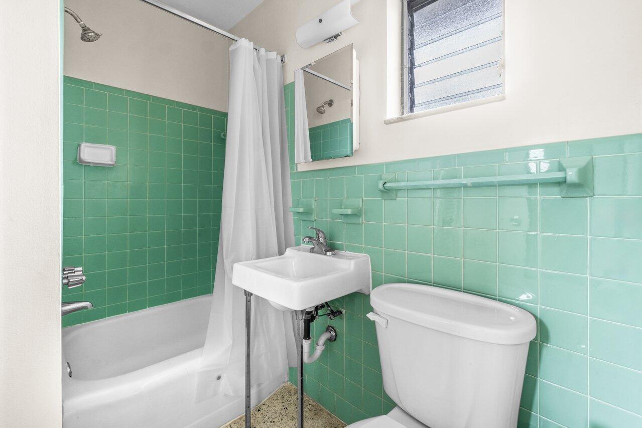 NORTH PALM BEACH VILLAGE - Residential Lease