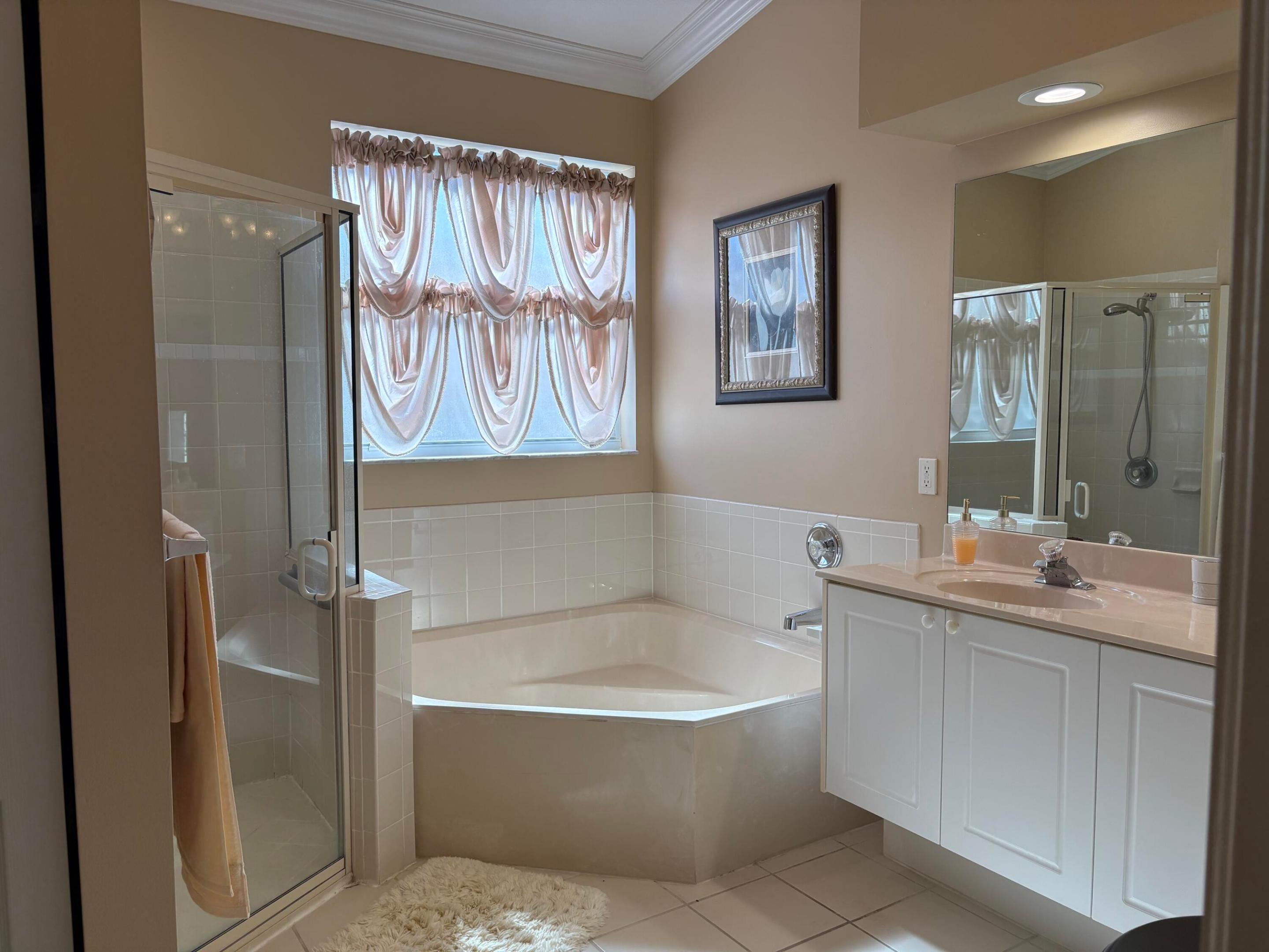 VENETIAN ISLES - Residential