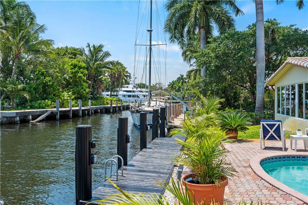 SOUTH NEW RIVER ISLES SEC - Residential