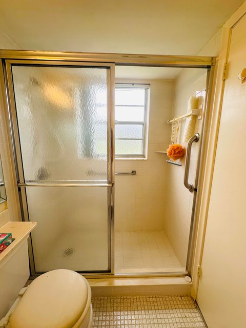 Tiny photo for 269 Farnham L, Deerfield Beach, FL 33442 (MLS # B26029389)