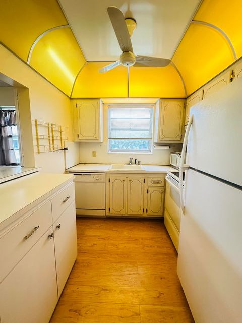 Tiny photo for 269 Farnham L, Deerfield Beach, FL 33442 (MLS # B26029389)