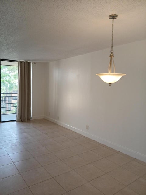 Tiny photo for 4760 LUCERNE LAKES Boulevard W #405, Lake Worth, FL 33467 (MLS # B26053186)
