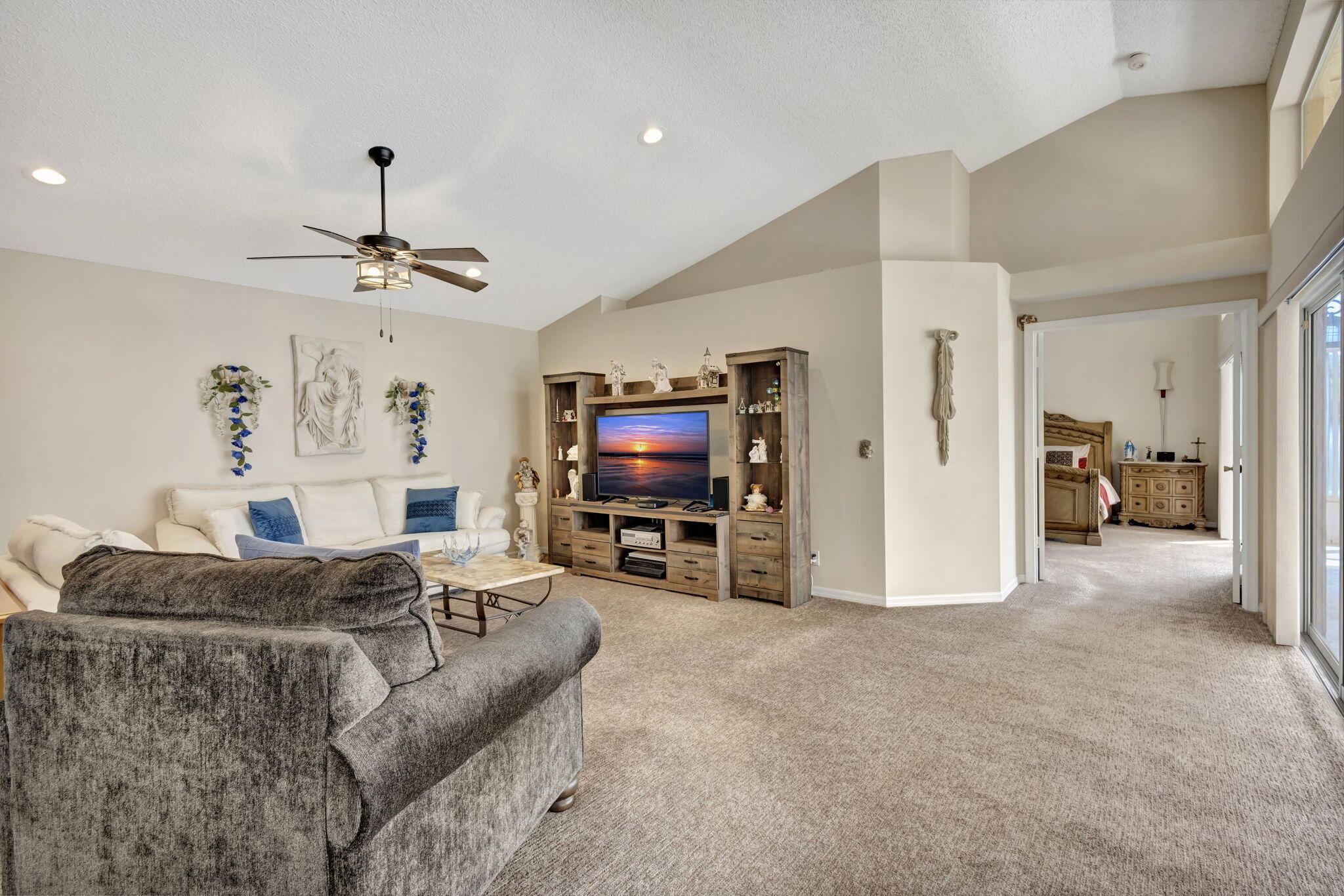 CHARTER CLUB AT MARTIN DO - Residential