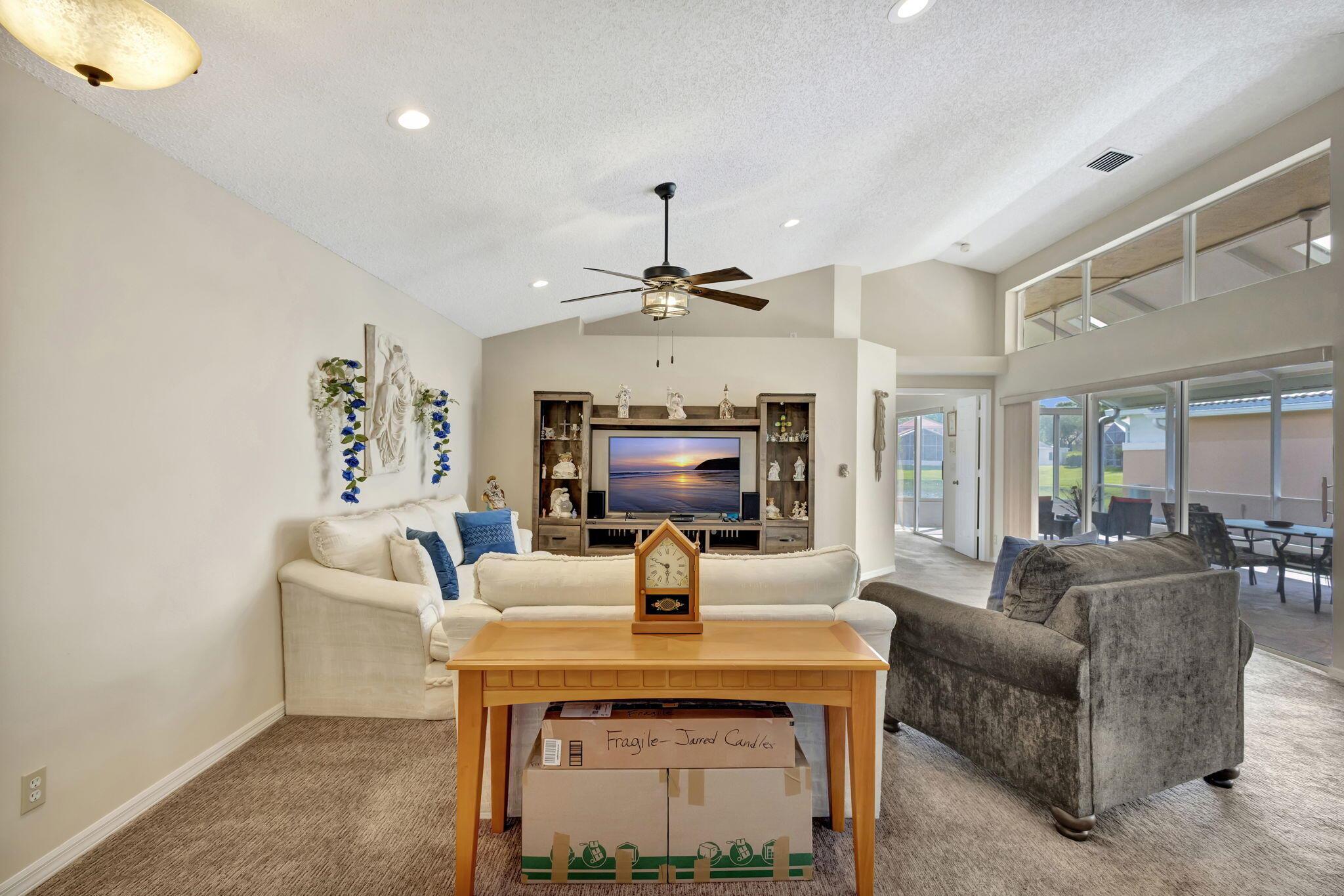 CHARTER CLUB AT MARTIN DO - Residential