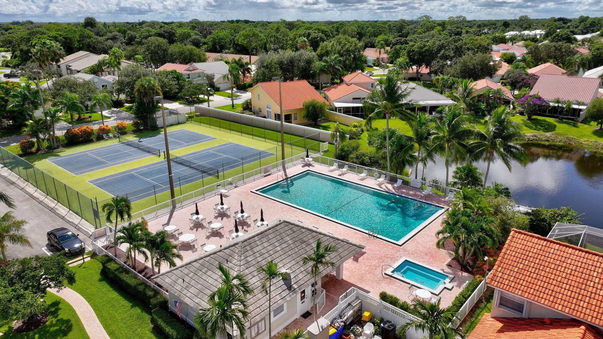 CHARTER CLUB AT MARTIN DO - Residential