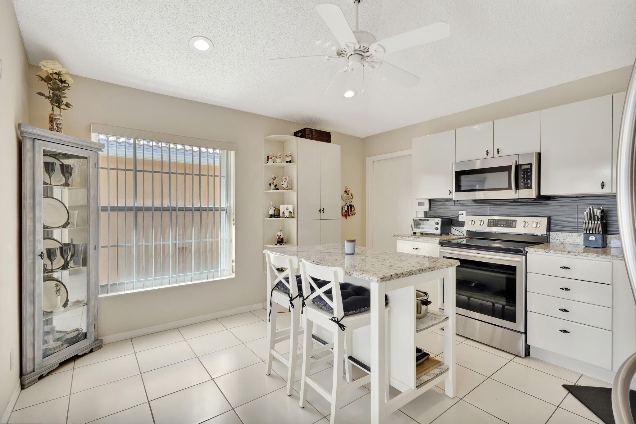 CHARTER CLUB AT MARTIN DO - Residential