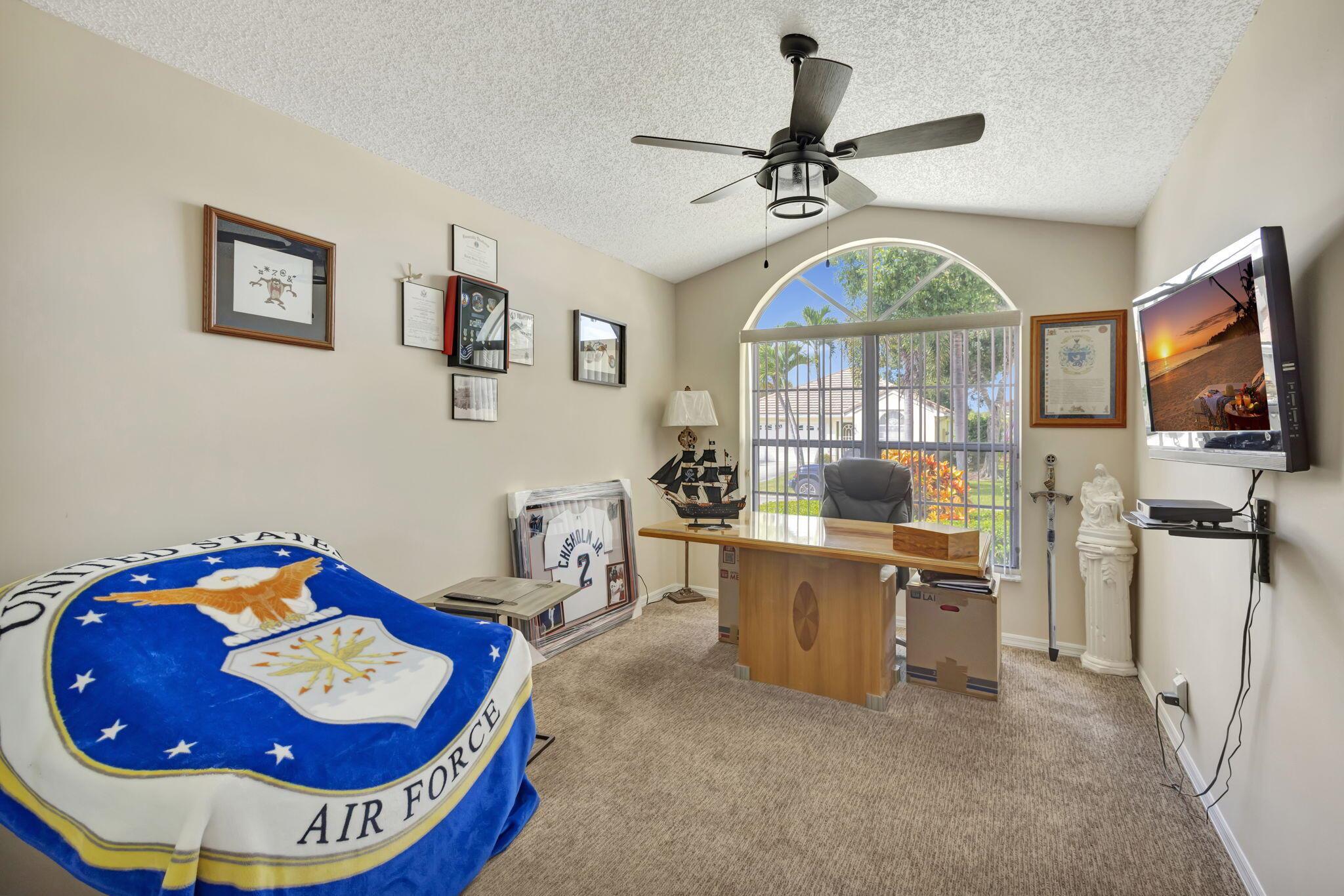 CHARTER CLUB AT MARTIN DO - Residential