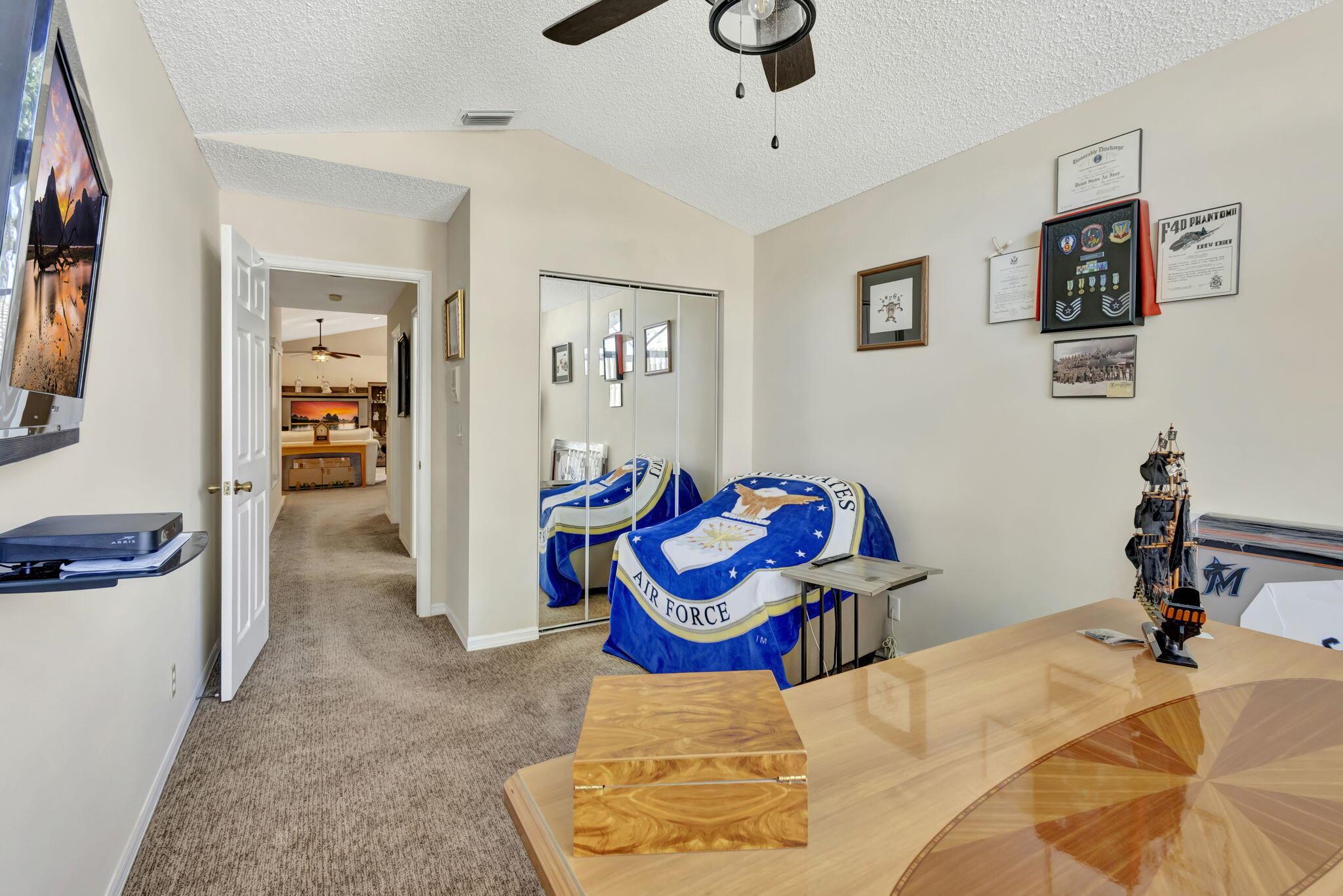 CHARTER CLUB AT MARTIN DO - Residential