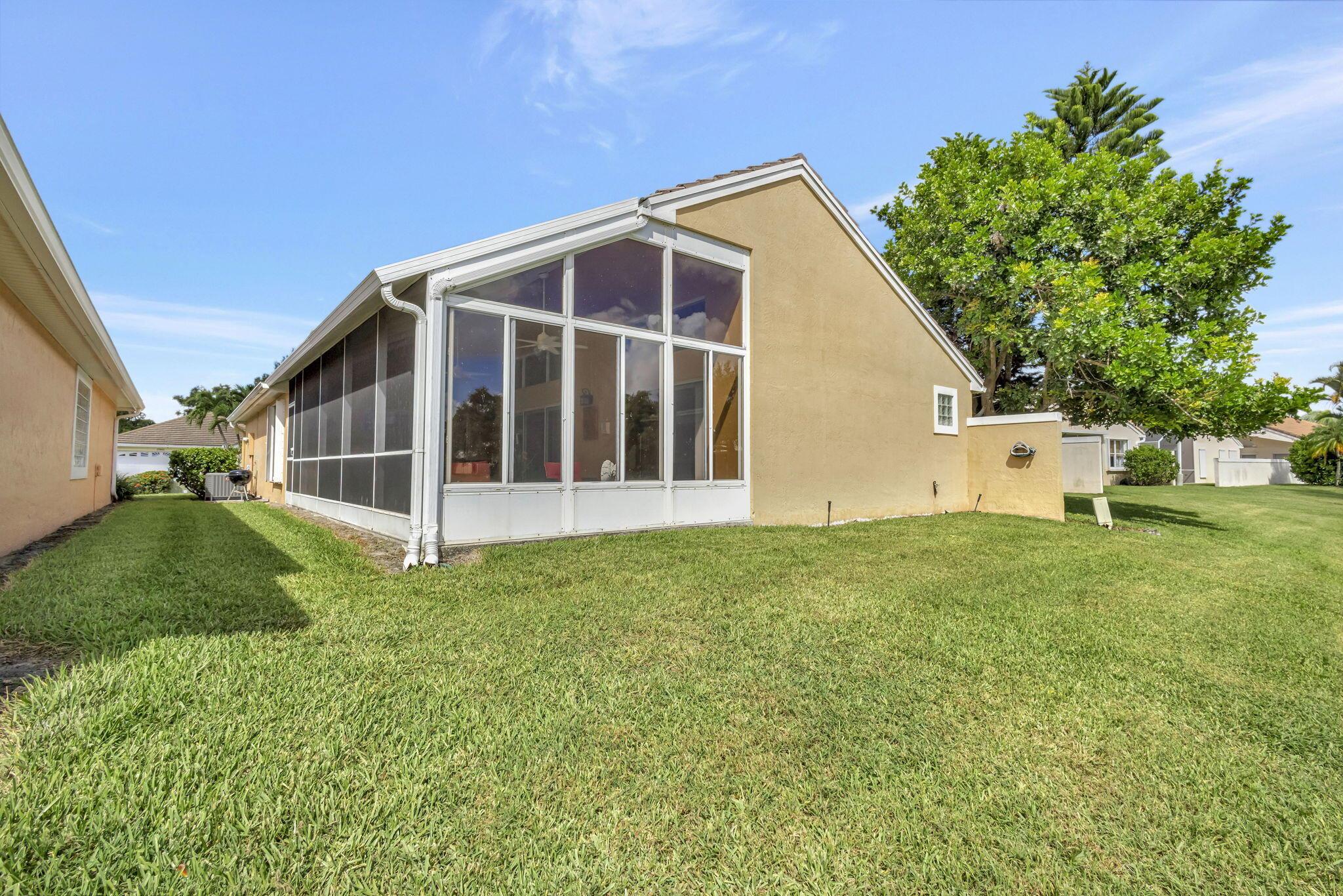 CHARTER CLUB AT MARTIN DO - Residential