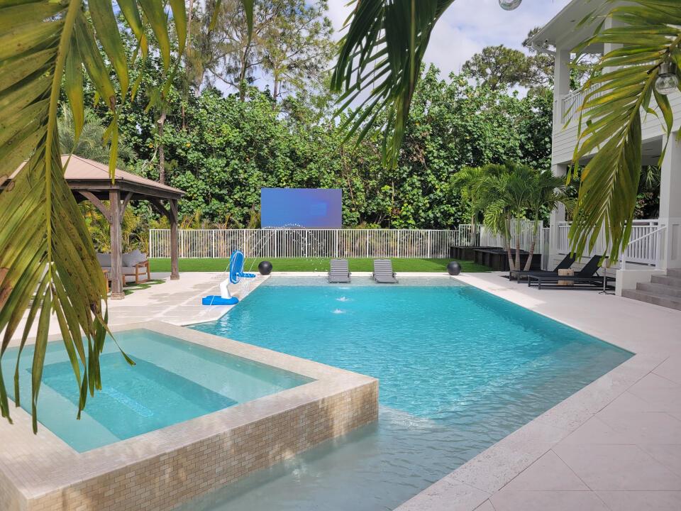 PADDOCK PARK 1 OF WELLING - Residential