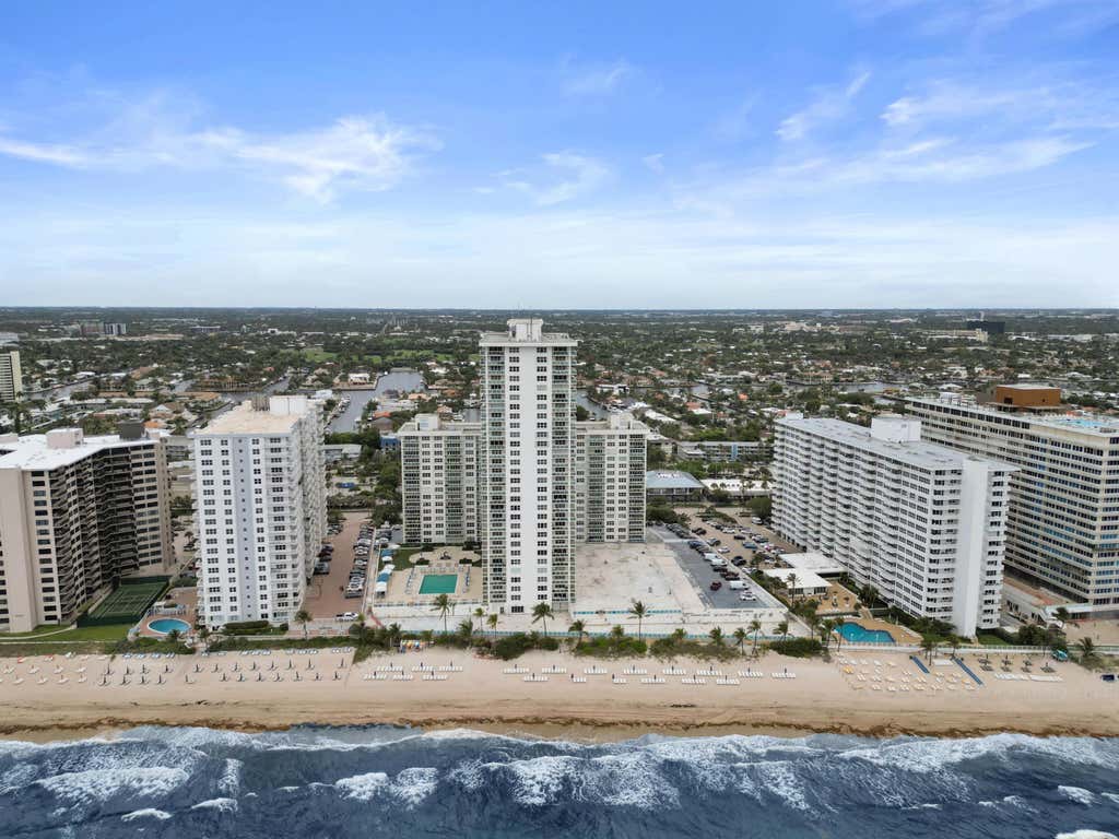 Photo of 3900 Galt Ocean Drive #2602, Fort Lauderdale, FL 33308 (MLS # B26039745)