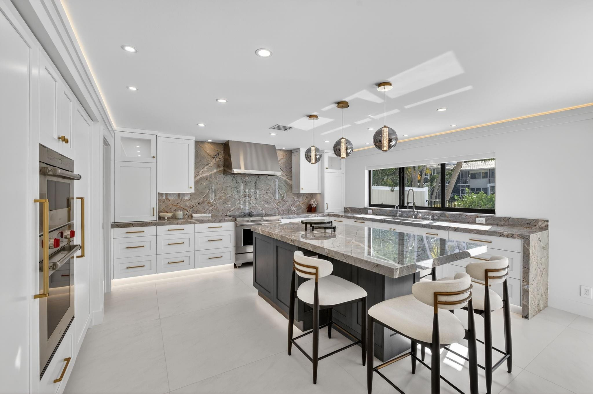 BERMUDA-RIVIERA SUB OF GALT - Residential