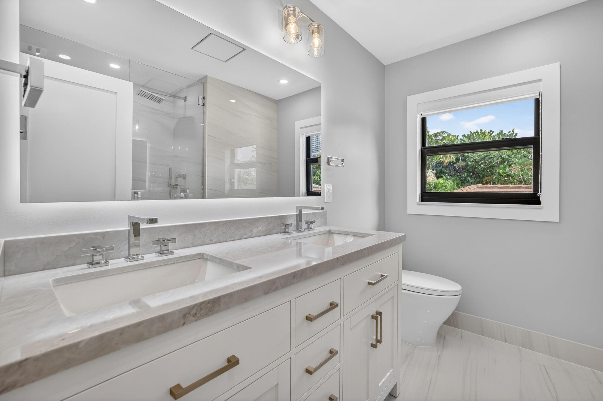 BERMUDA-RIVIERA SUB OF GALT - Residential