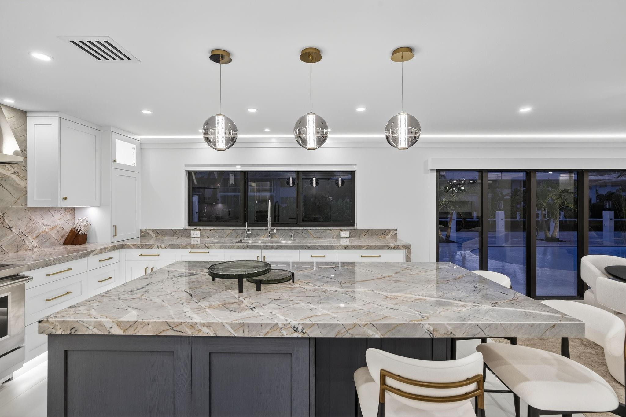 BERMUDA-RIVIERA SUB OF GALT - Residential