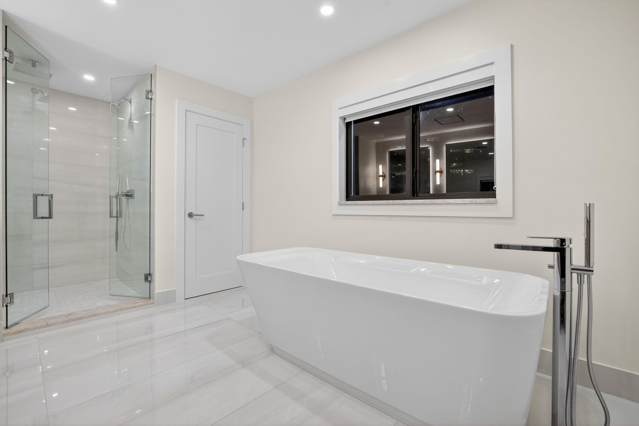 BERMUDA-RIVIERA SUB OF GALT - Residential