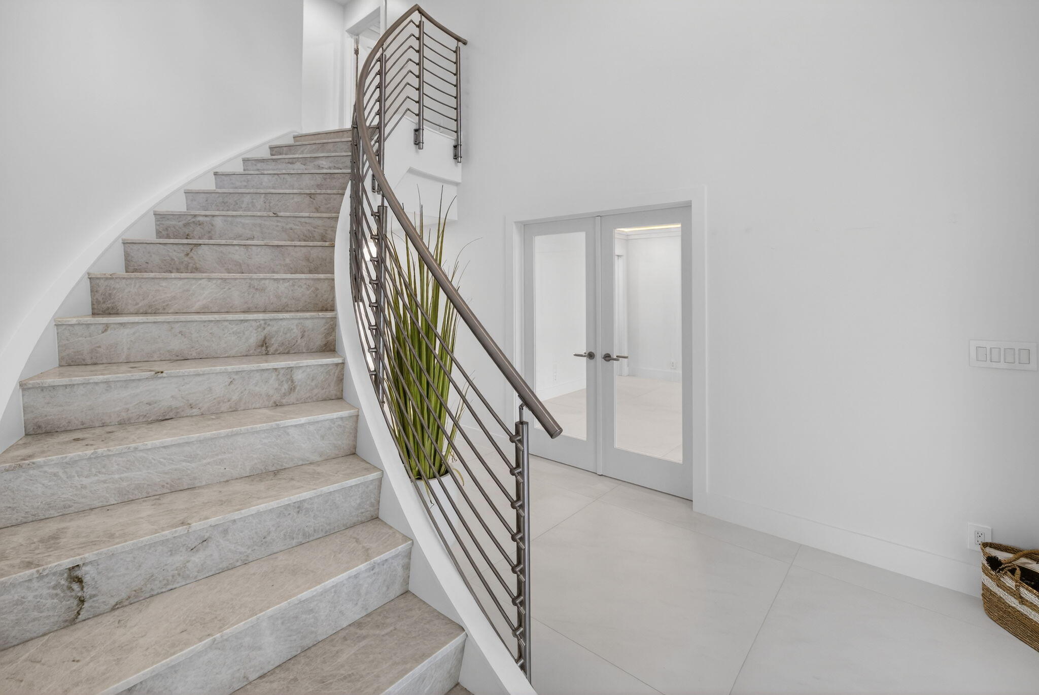 BERMUDA-RIVIERA SUB OF GALT - Residential