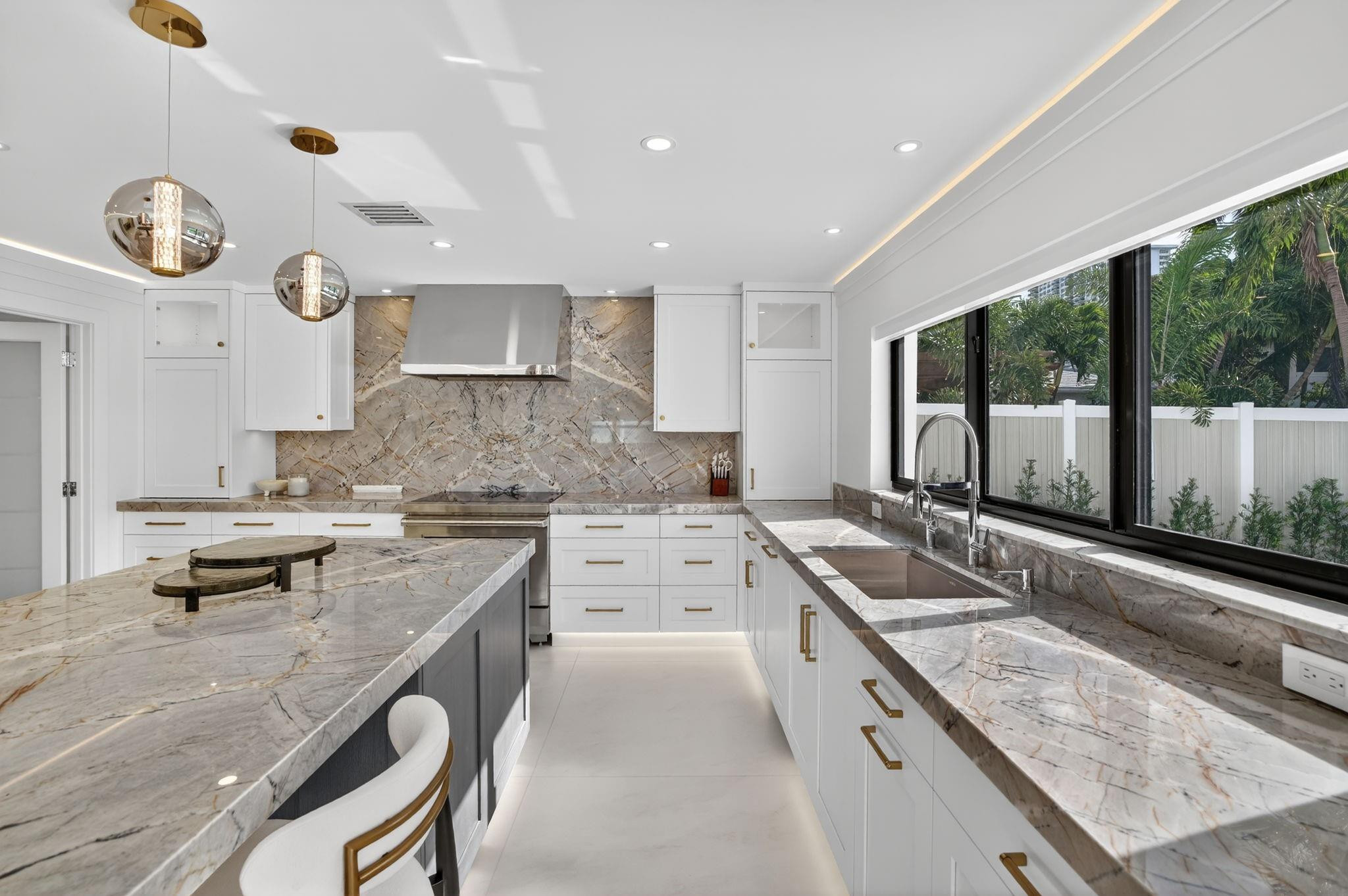 BERMUDA-RIVIERA SUB OF GALT - Residential