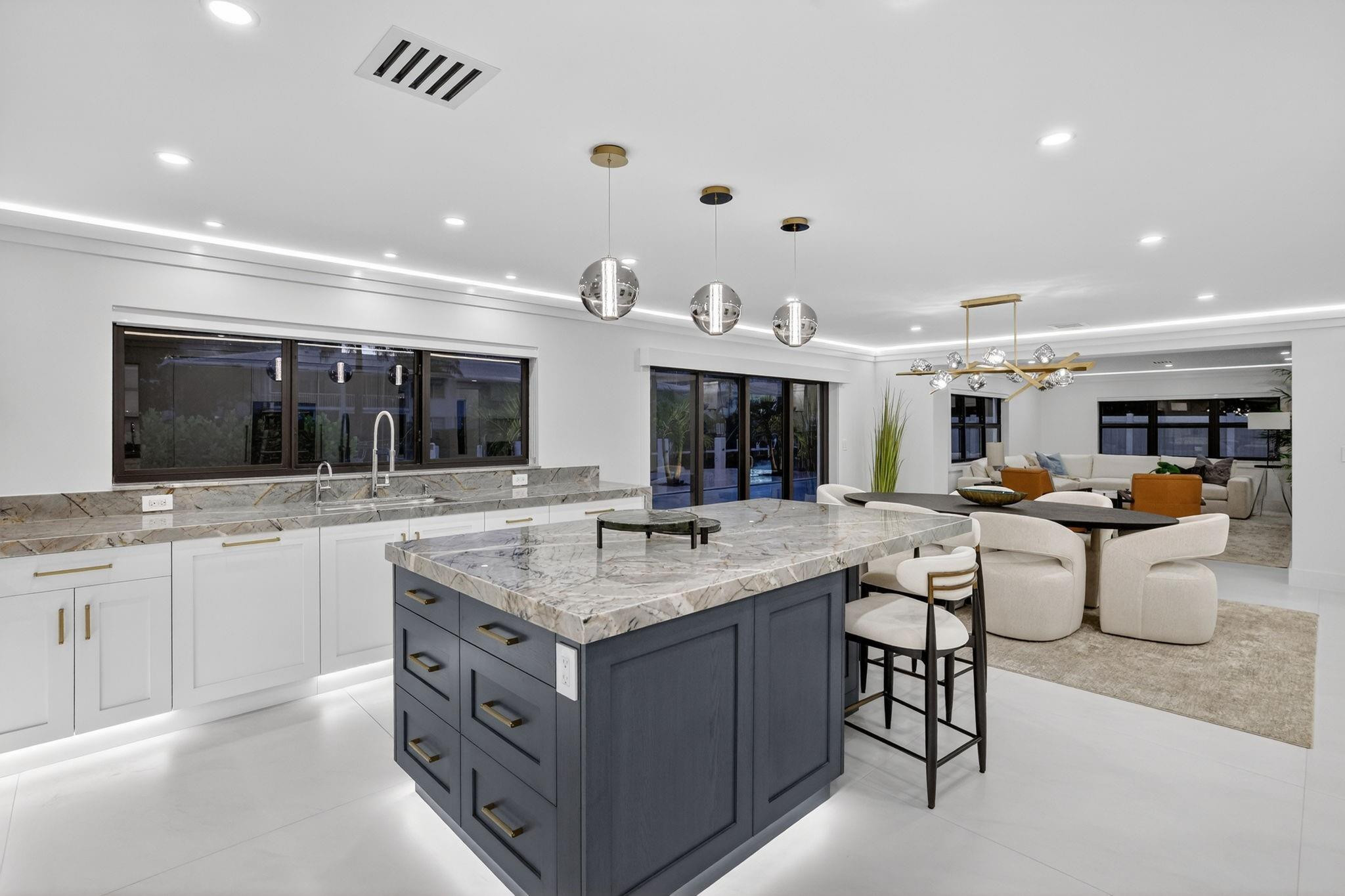 BERMUDA-RIVIERA SUB OF GALT - Residential