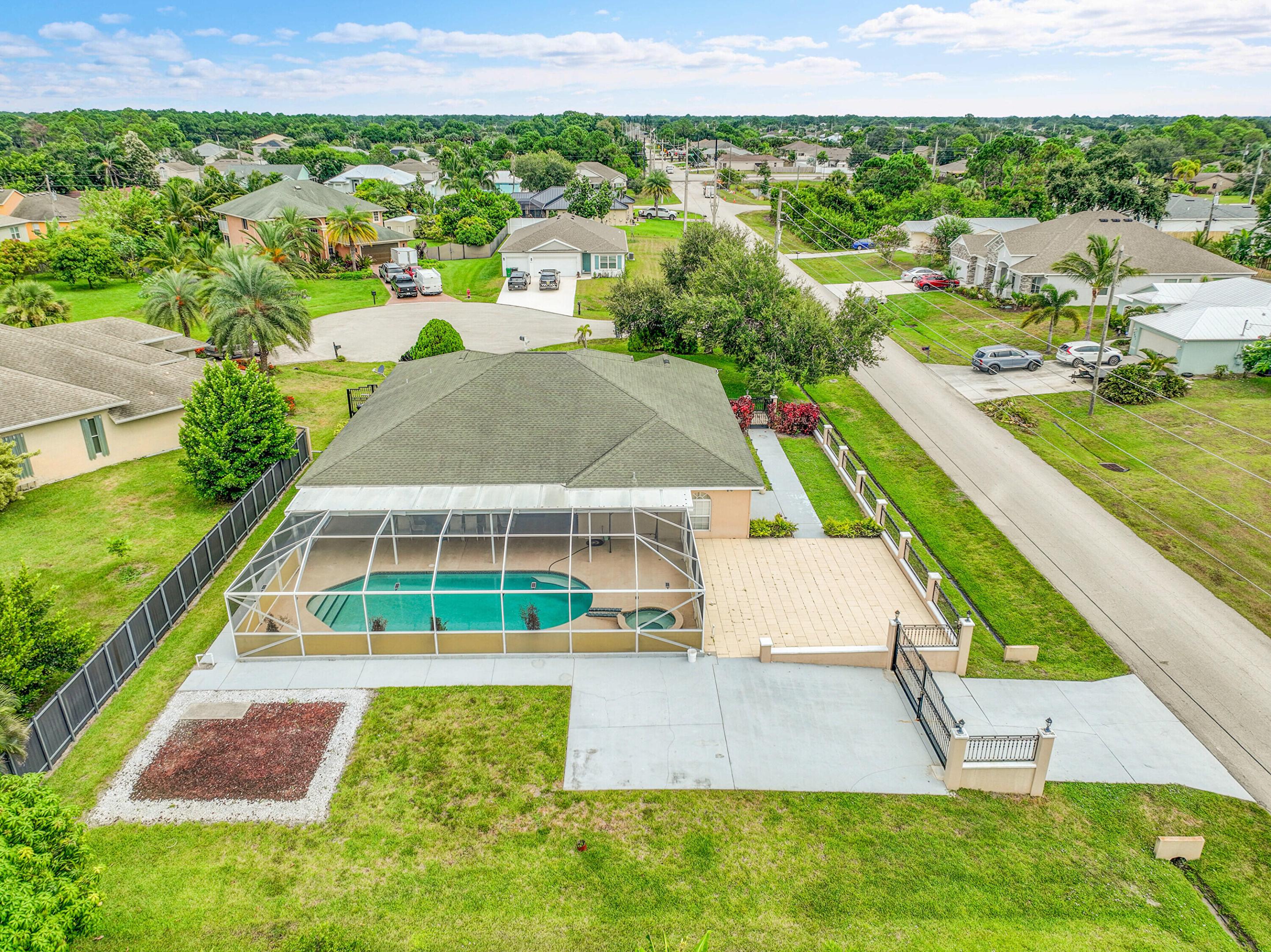 PORT ST LUCIE SECTION 33 - Residential