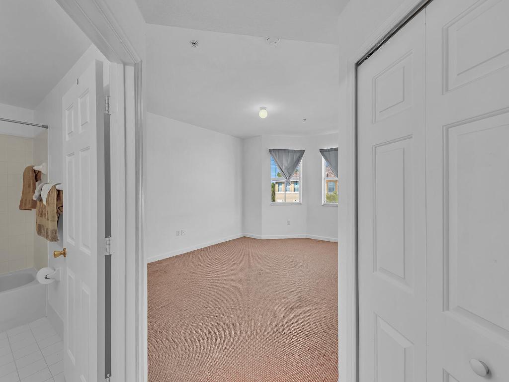 SHOMA TOWNHOMES AT ROYAL PALM BEACH CONDOMINIUM - Residential