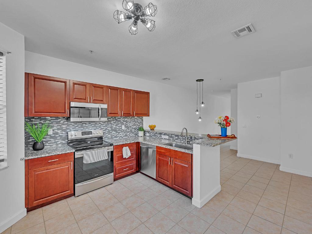 SHOMA TOWNHOMES AT ROYAL PALM BEACH CONDOMINIUM - Residential