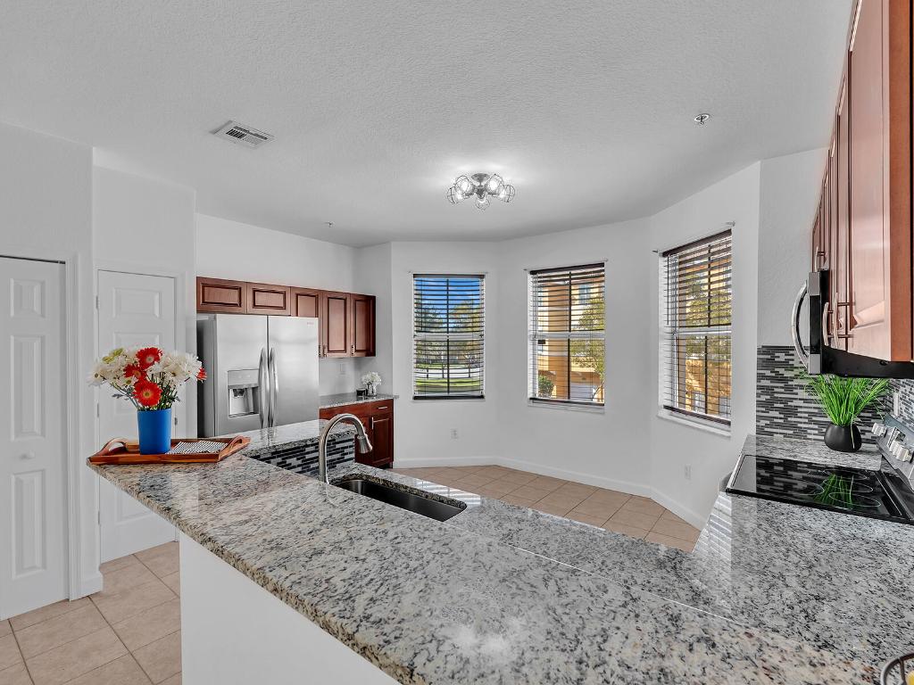 SHOMA TOWNHOMES AT ROYAL PALM BEACH CONDOMINIUM - Residential