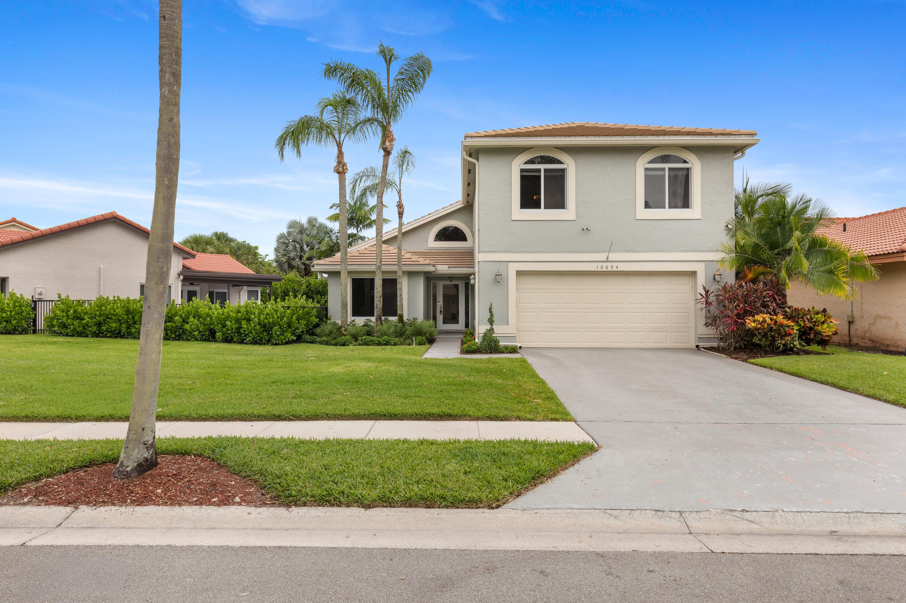 10654 Santa Laguna Drive