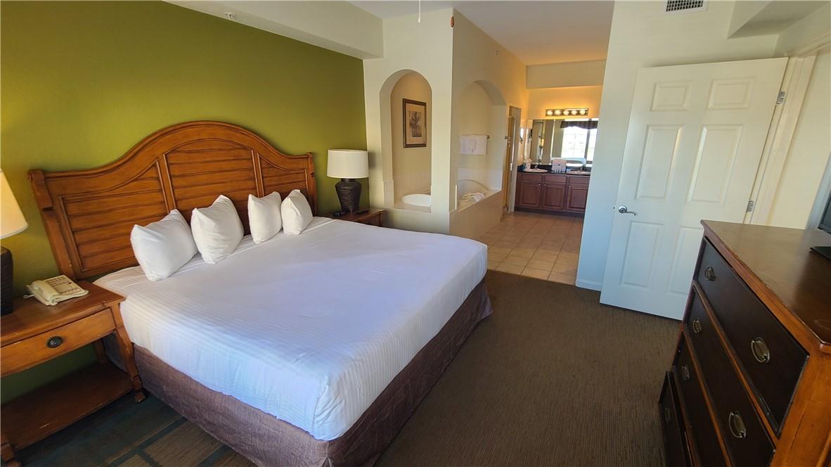 LAKE BUENA VISTA RESIDENC - Residential