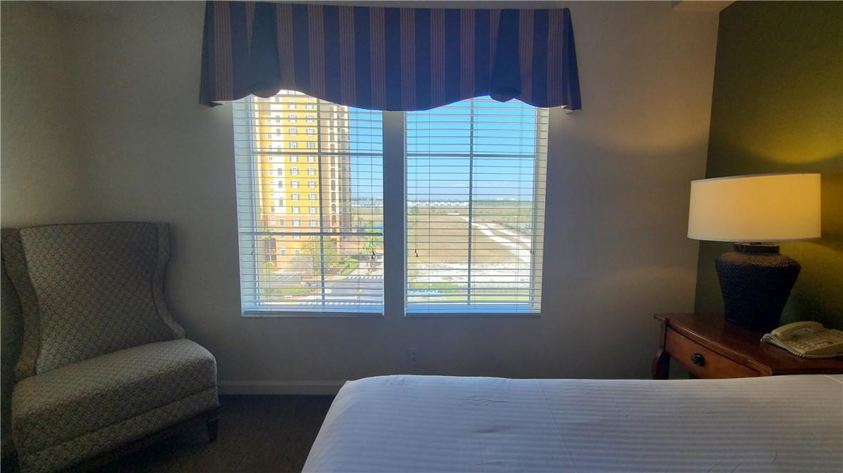 LAKE BUENA VISTA RESIDENC - Residential