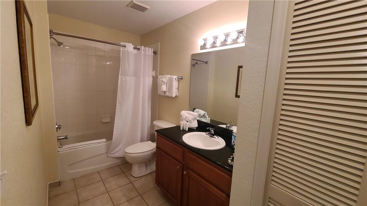 LAKE BUENA VISTA RESIDENC - Residential