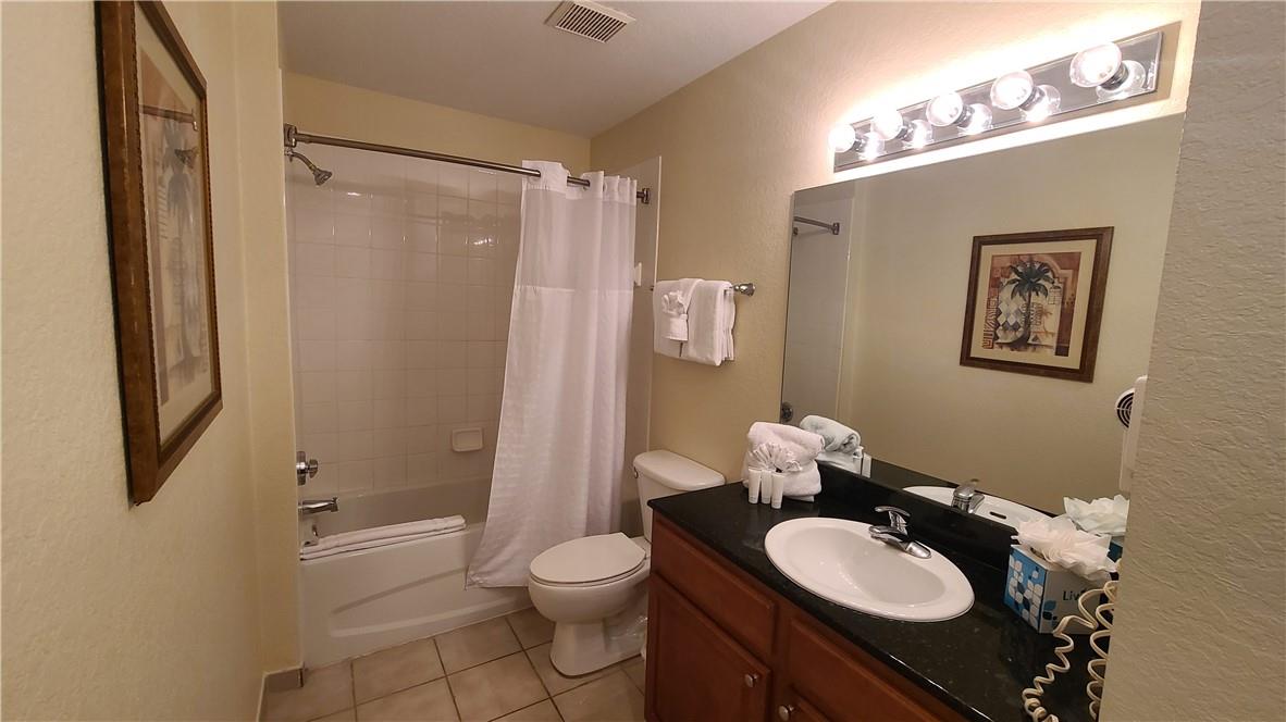 LAKE BUENA VISTA RESIDENC - Residential