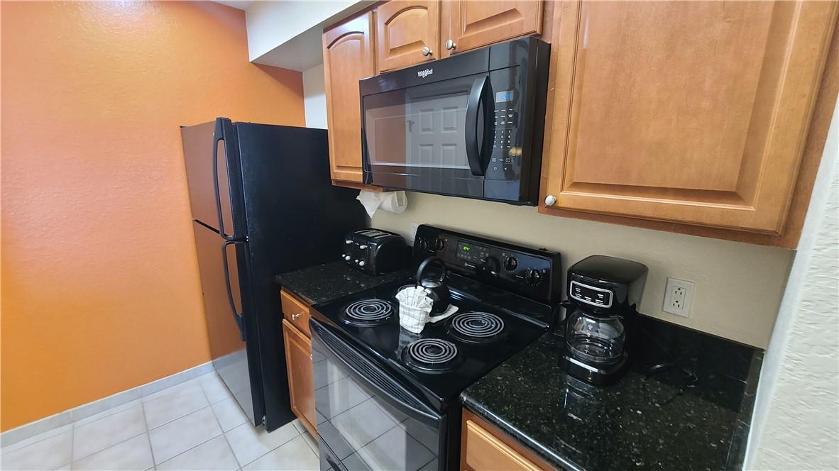 LAKE BUENA VISTA RESIDENC - Residential