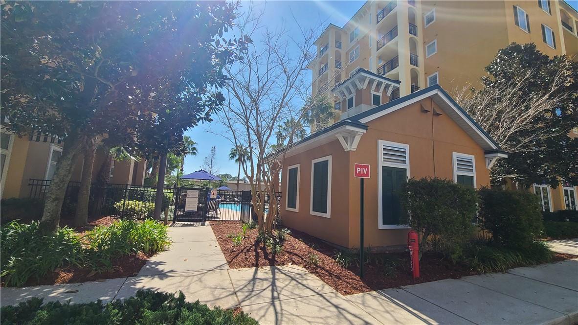 LAKE BUENA VISTA RESIDENC - Residential