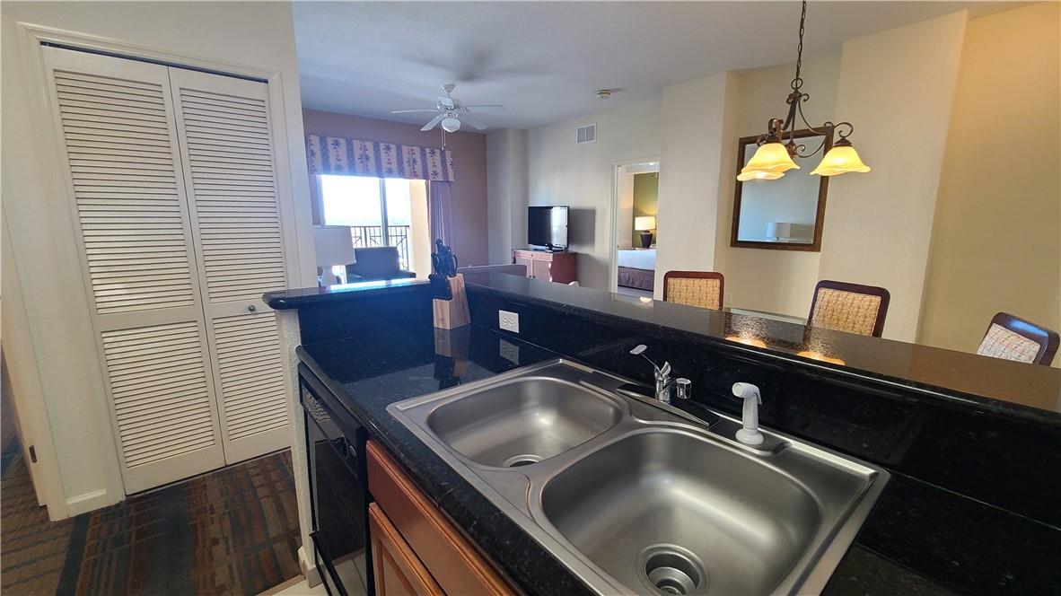 LAKE BUENA VISTA RESIDENC - Residential
