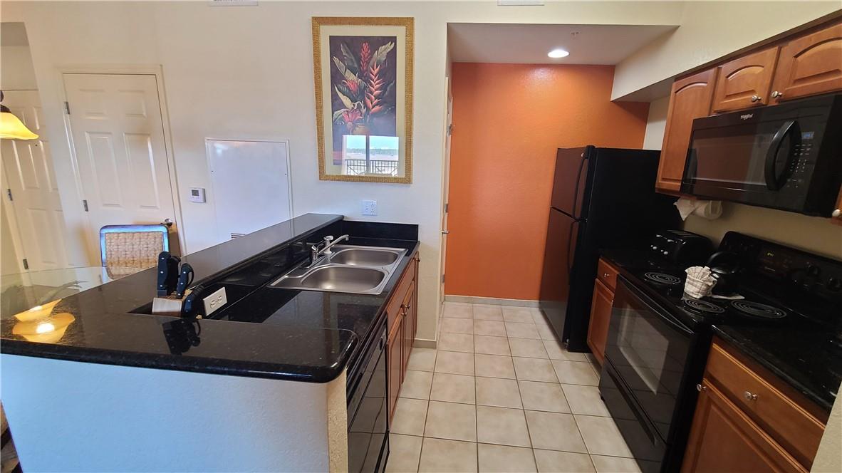 LAKE BUENA VISTA RESIDENC - Residential