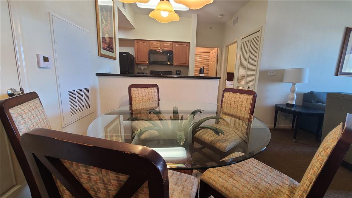LAKE BUENA VISTA RESIDENC - Residential