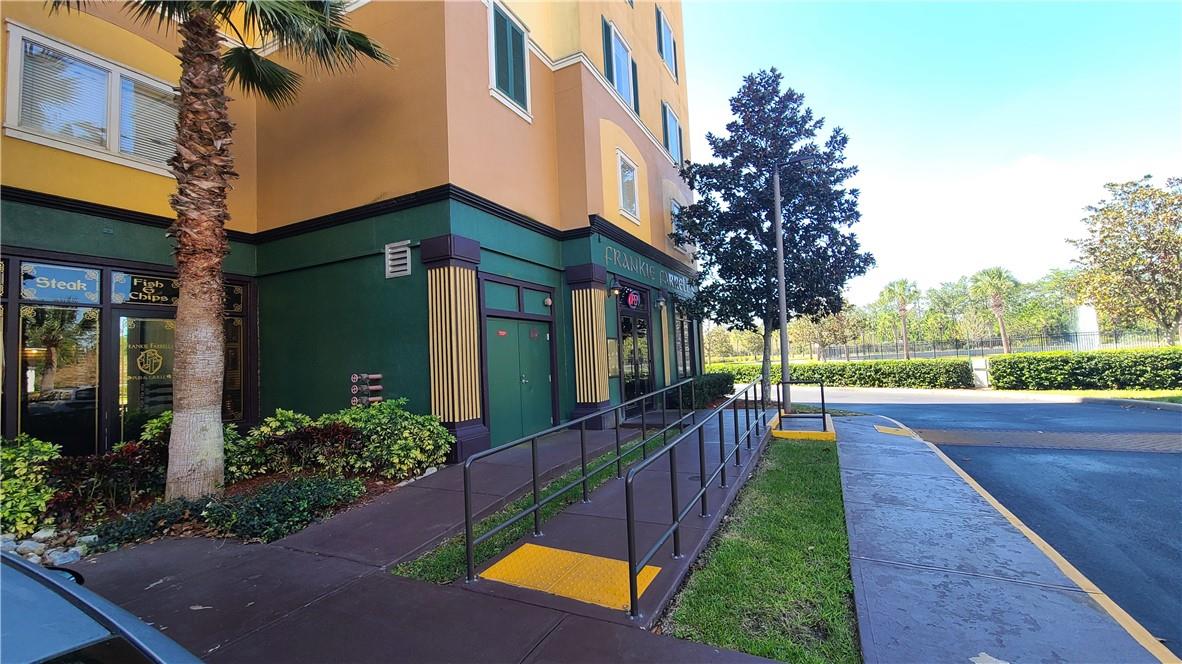 LAKE BUENA VISTA RESIDENC - Residential