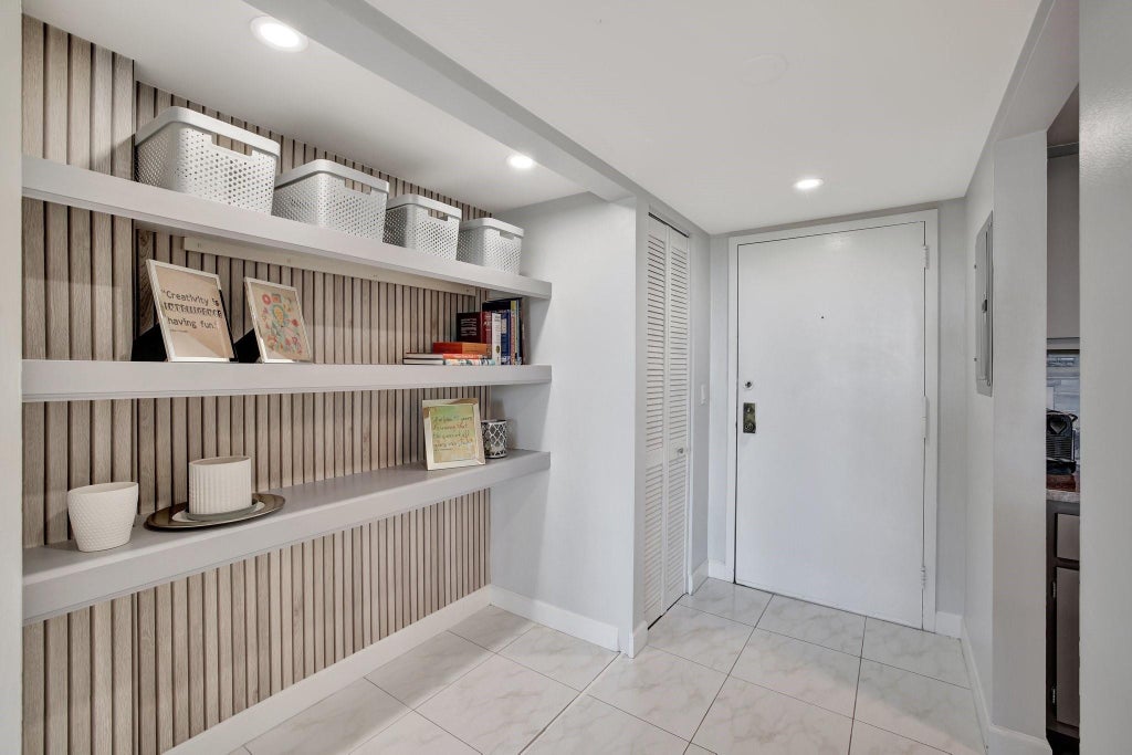 Photo of 1101 RIVER REACH Drive #415, Fort Lauderdale, FL 33315 (MLS # B26053339)