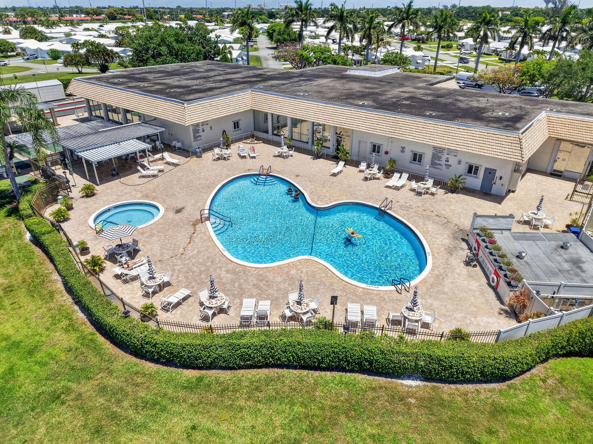 PALM BEACH LEISUREVILLE SEC 10 - Residential