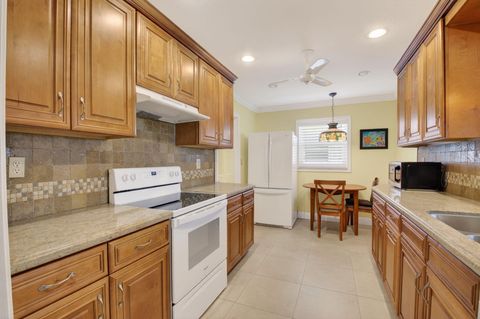 Tiny photo for 1709 SW 20th Street, Boynton Beach, FL 33426 (MLS # B26021636)